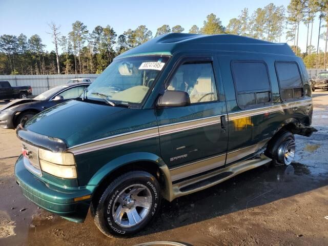 GMC Safari