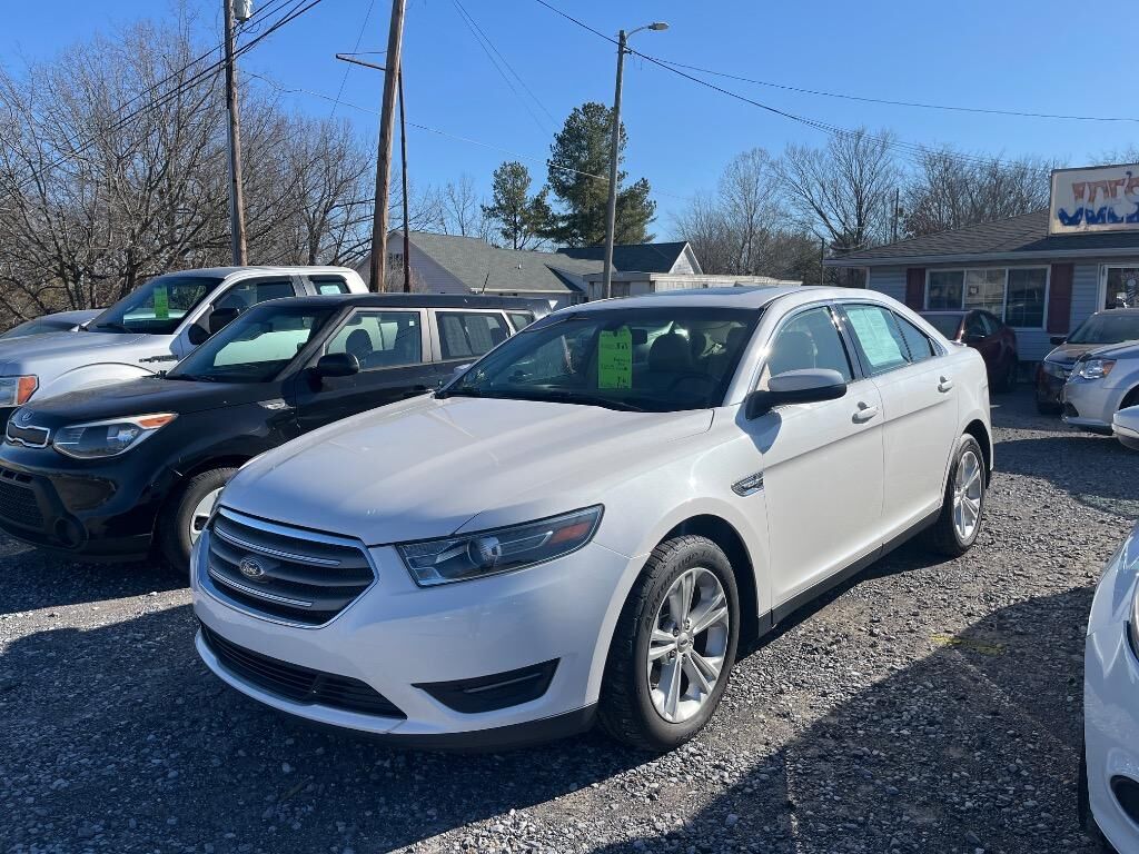 2016 FORD Taurus