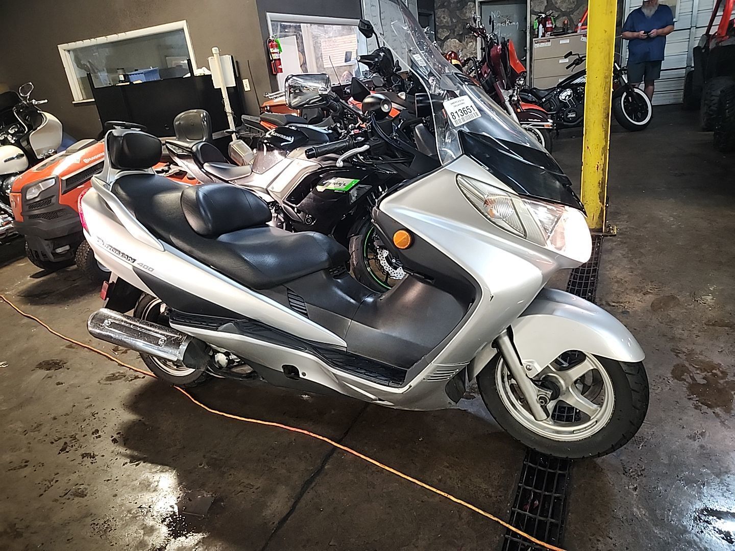 Suzuki AN400K