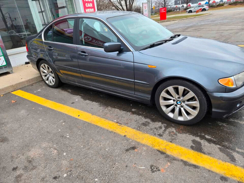 BMW 330i