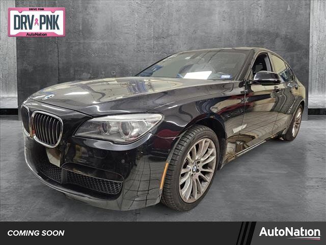 BMW 740i
