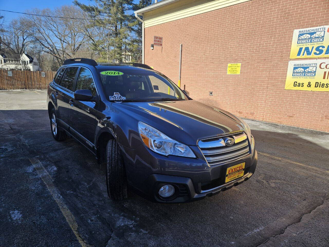 2014 SUBARU Outback