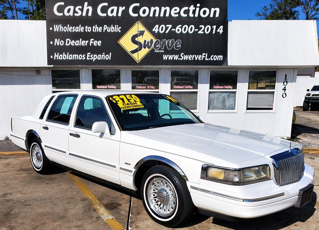 Lincoln Town Car