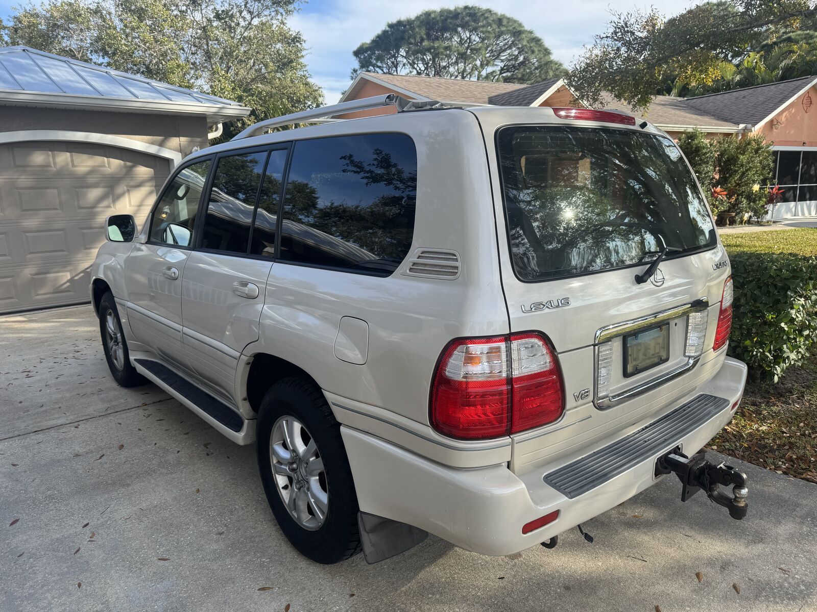 Lexus LX