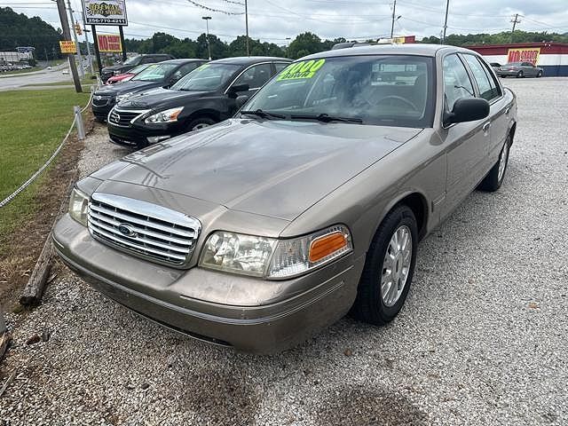 2004 FORD Crown Victoria