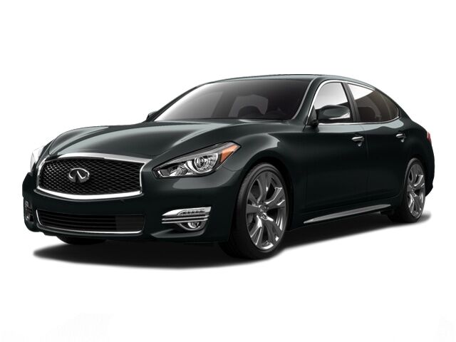Infiniti Q70L