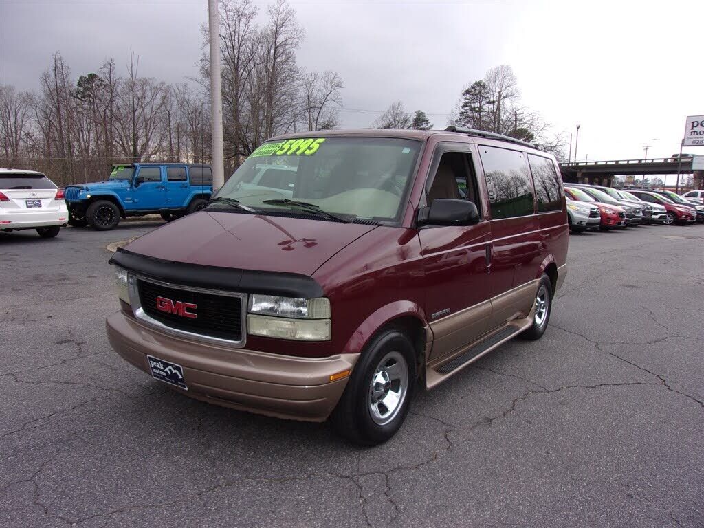 GMC Safari