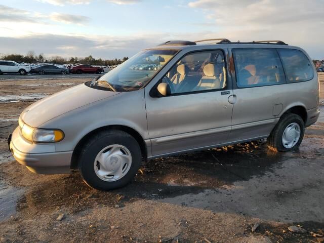 Nissan Quest