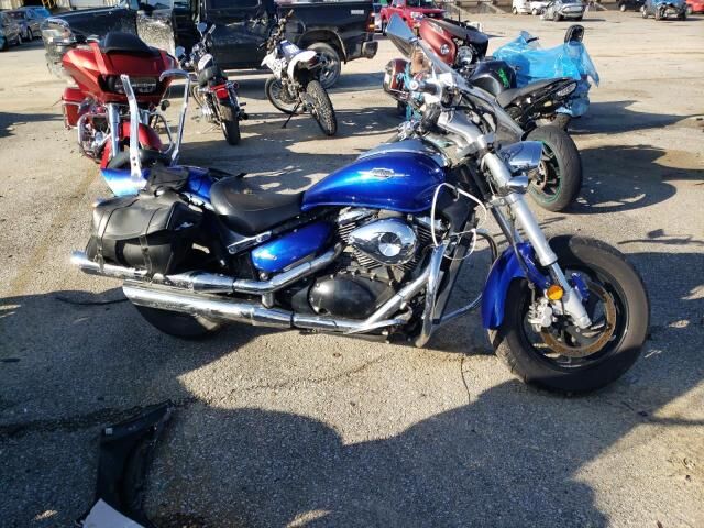 Suzuki VZ800