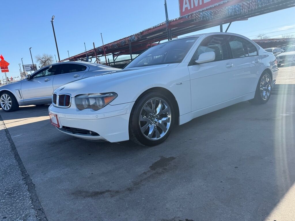 BMW 745i