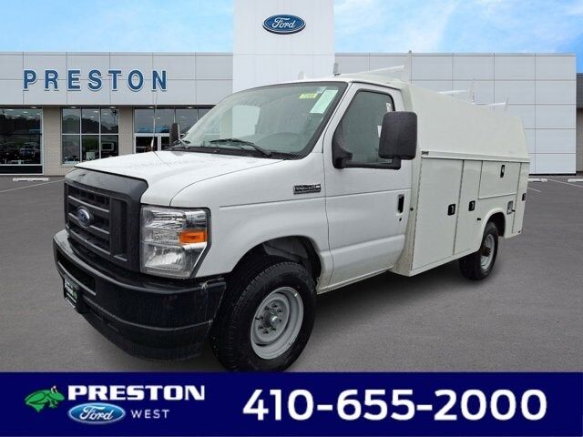 2025 FORD E-350