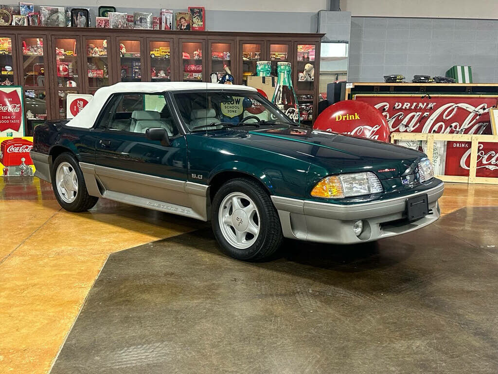 1992 FORD Mustang