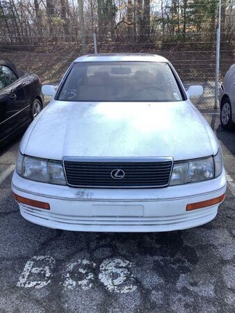 Lexus LS