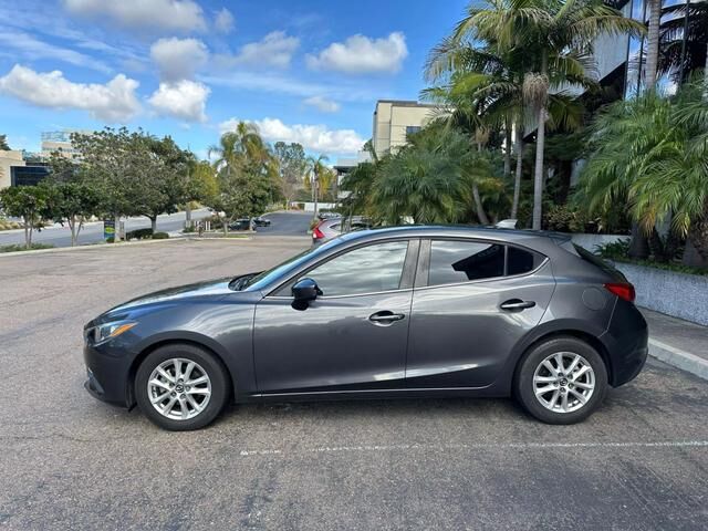2014 MAZDA Mazda3