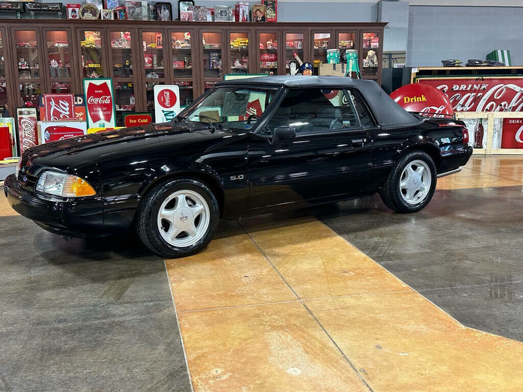 1993 FORD Mustang