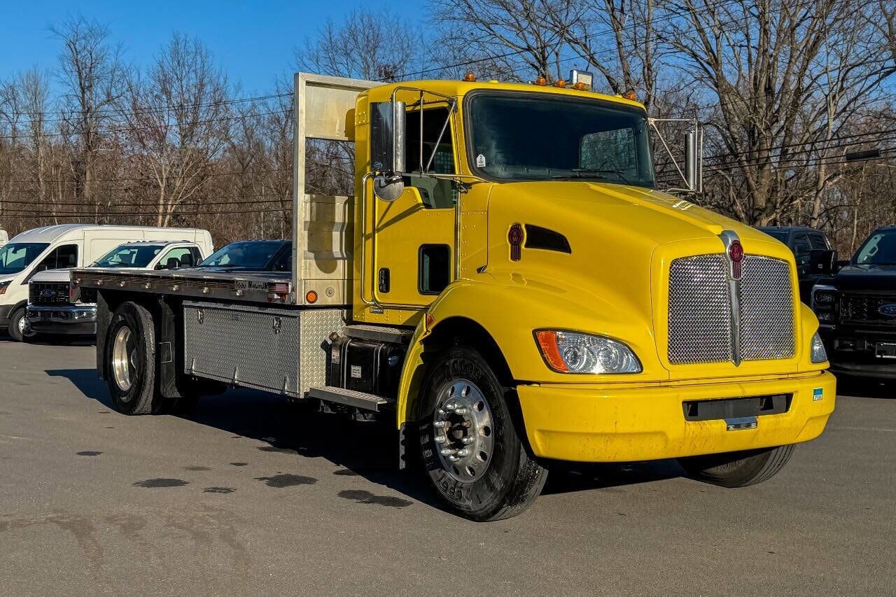 2016 KENWORTH T3 Series