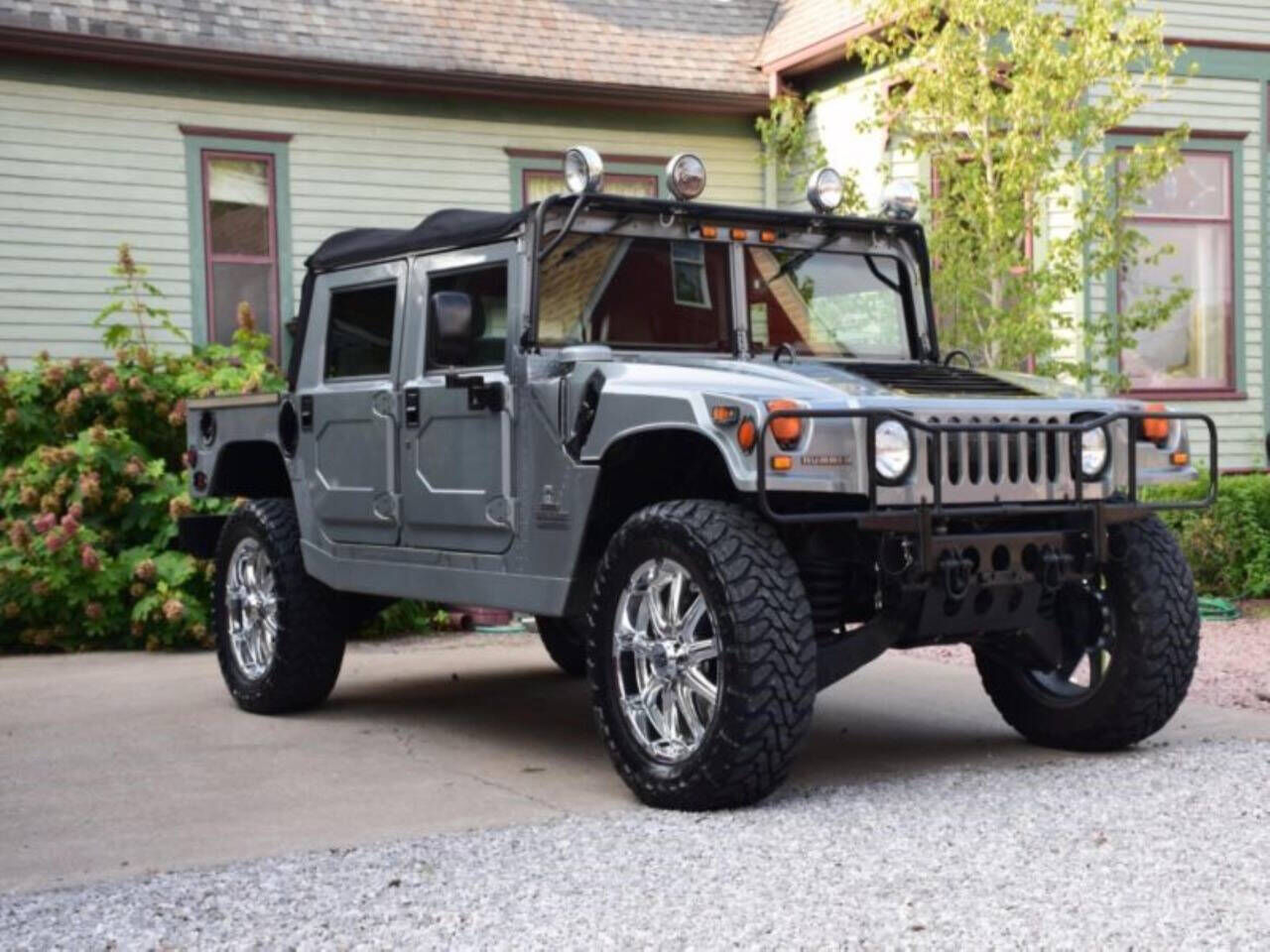 HUMMER H1