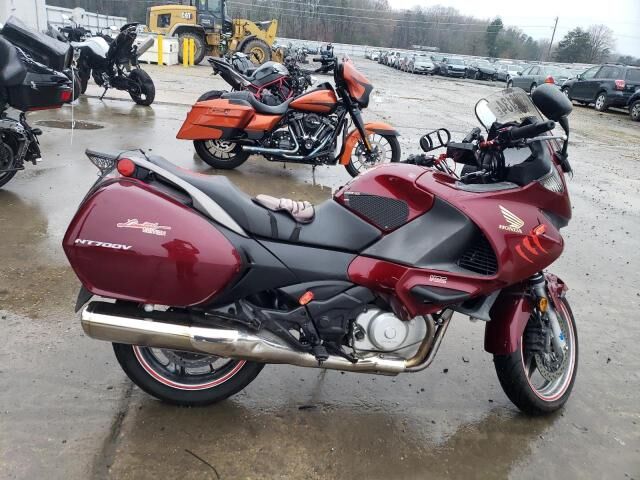 Honda NT700VA/NT700V