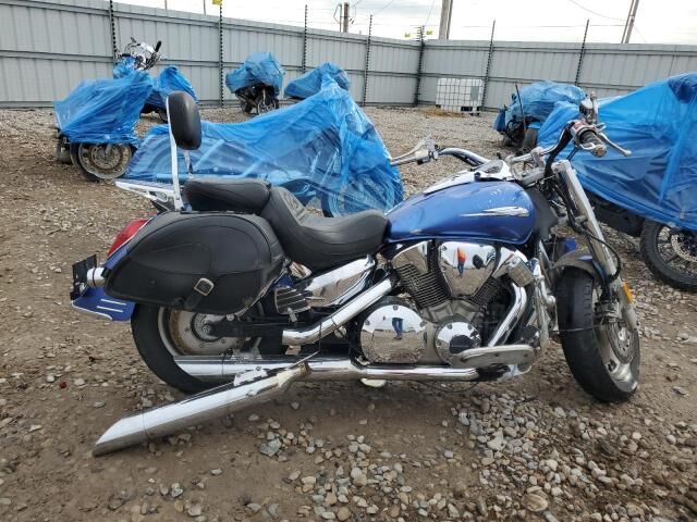 Honda VTX1300R