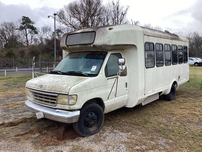 Ford E-350
