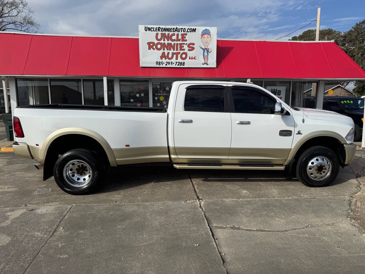 2011 DODGE Ram