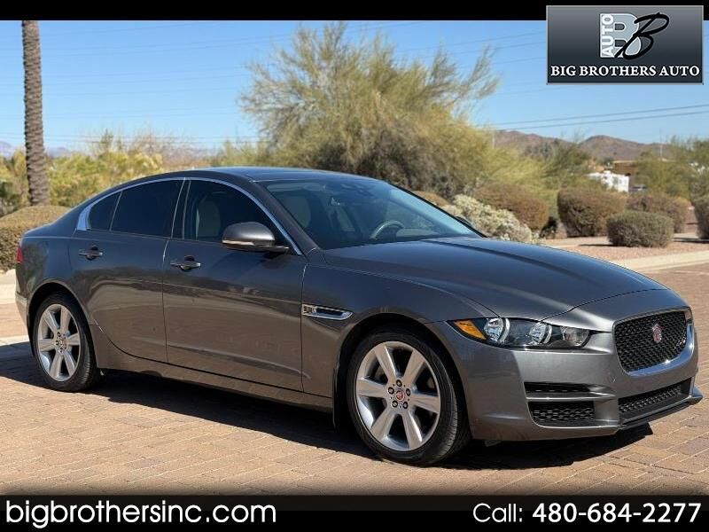 2018 JAGUAR XE