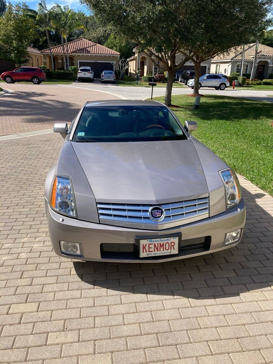 Cadillac XLR