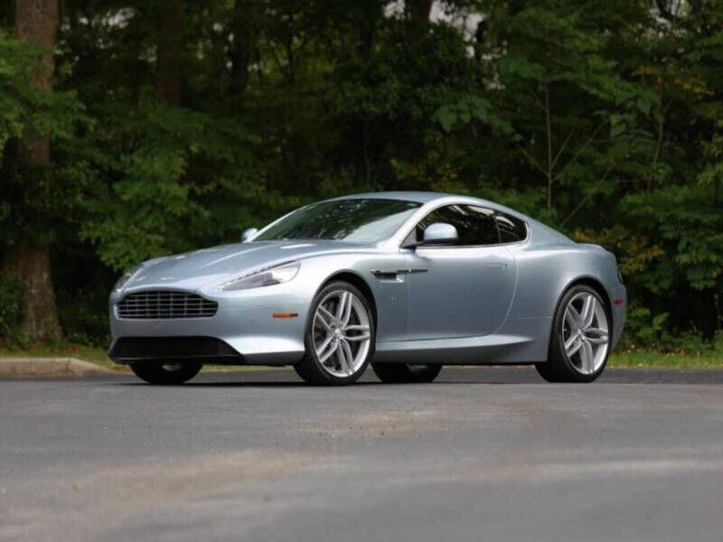 Aston Martin DB9