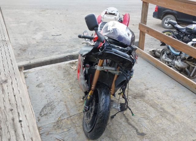 Suzuki GSX1300R