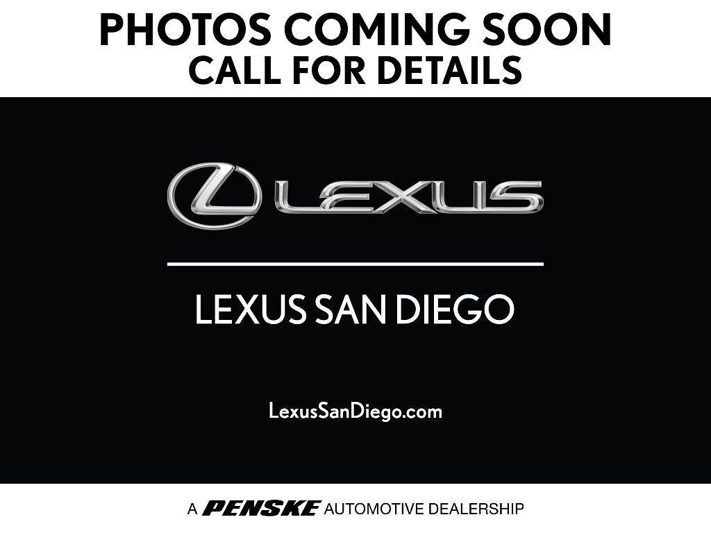 LEXUS