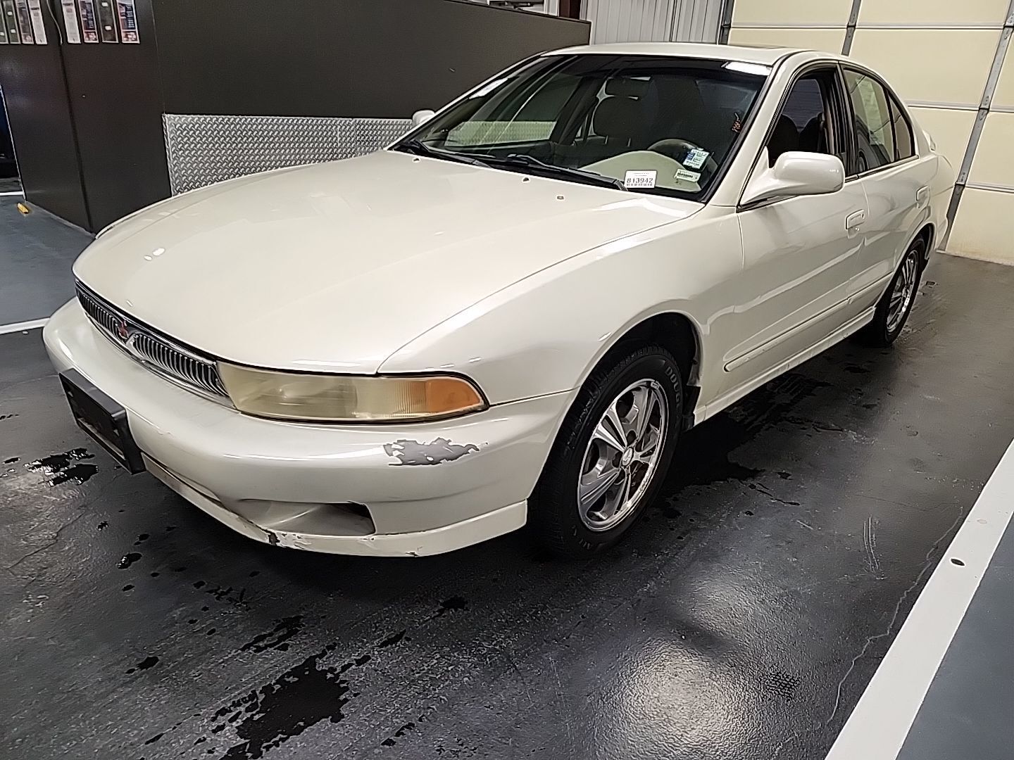 Mitsubishi Galant