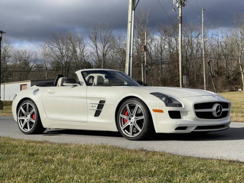 Mercedes-Benz SLS-Class