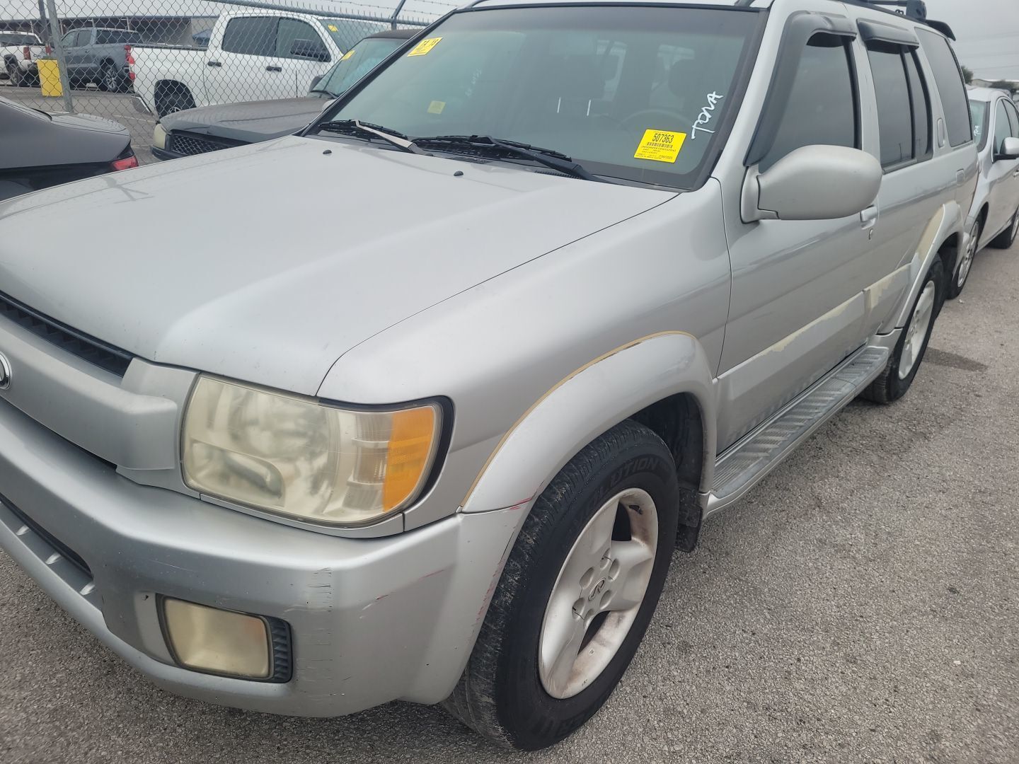 Infiniti QX4