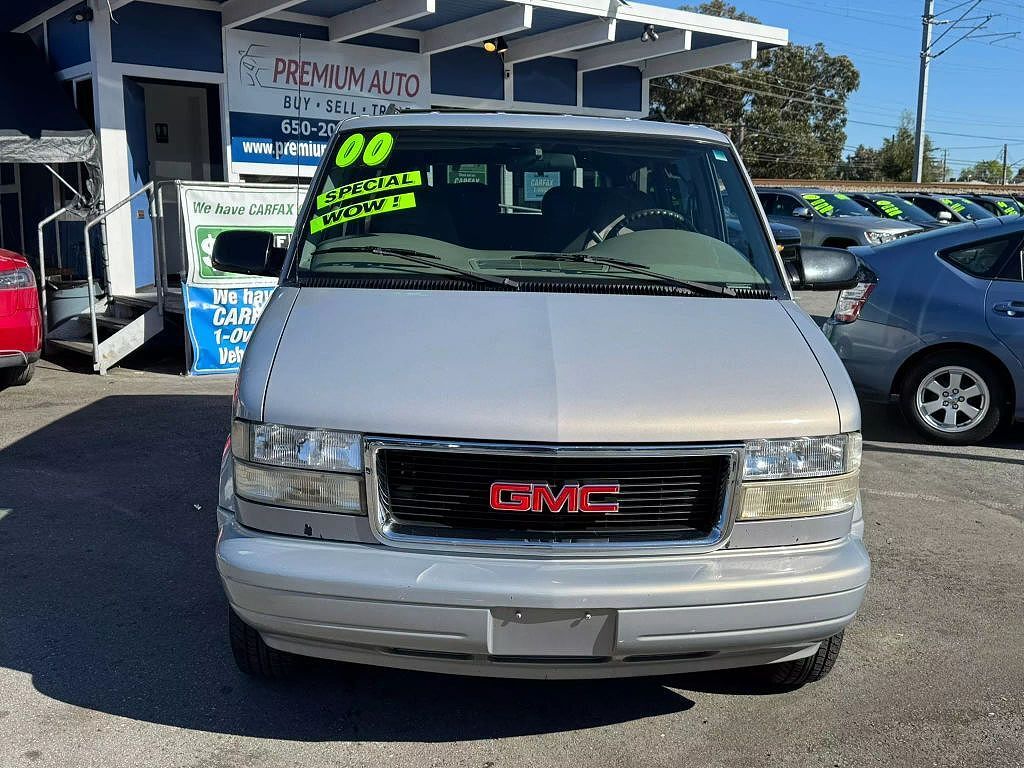 GMC Safari