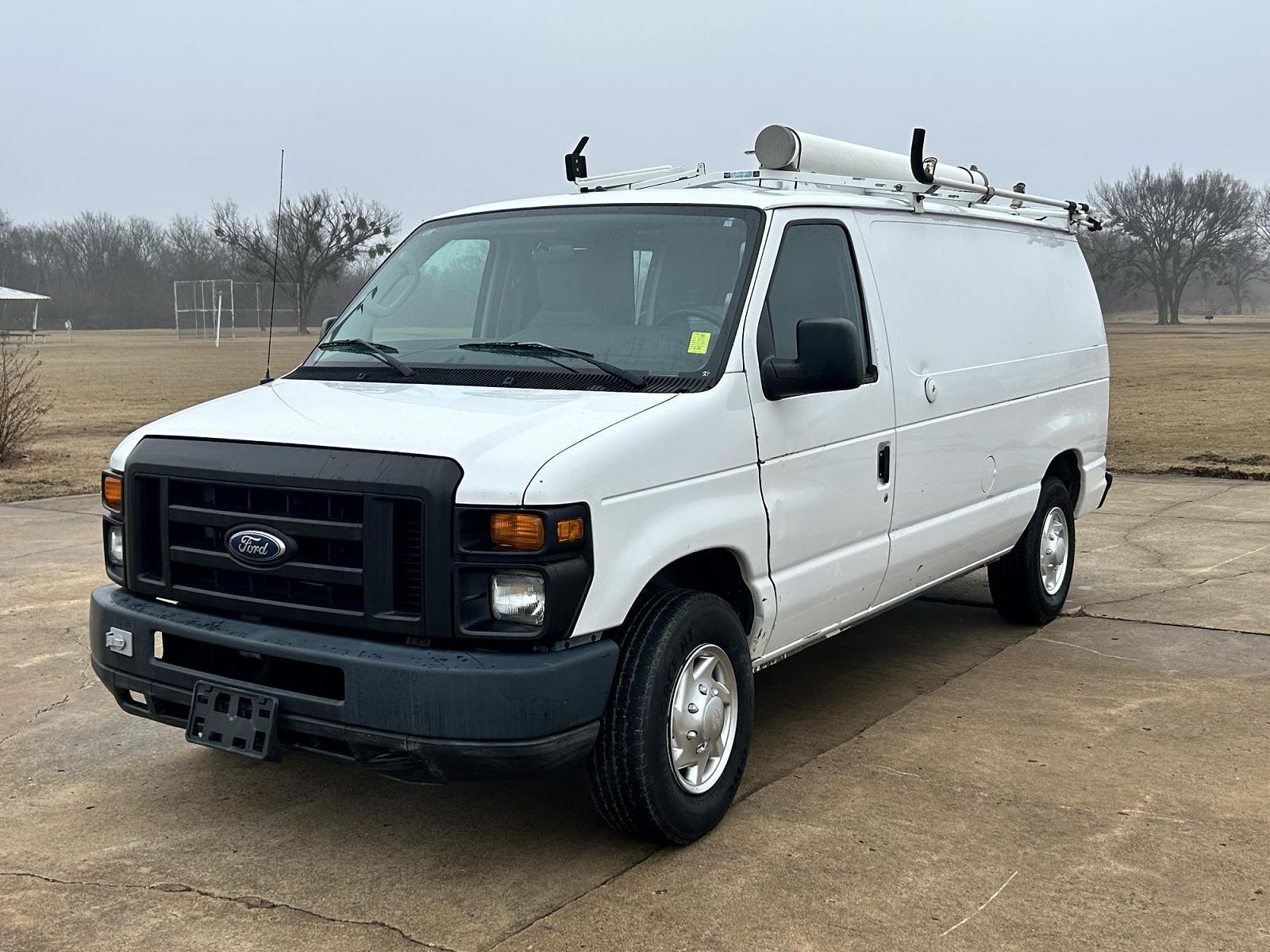 2010 FORD E-250