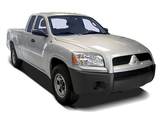Mitsubishi Raider
