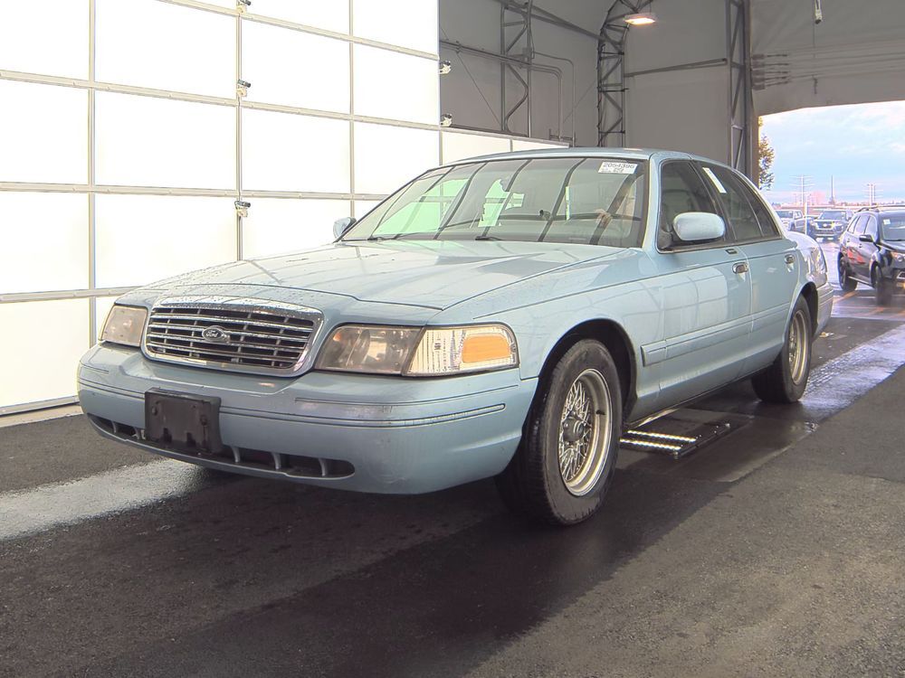 Ford Crown Victoria