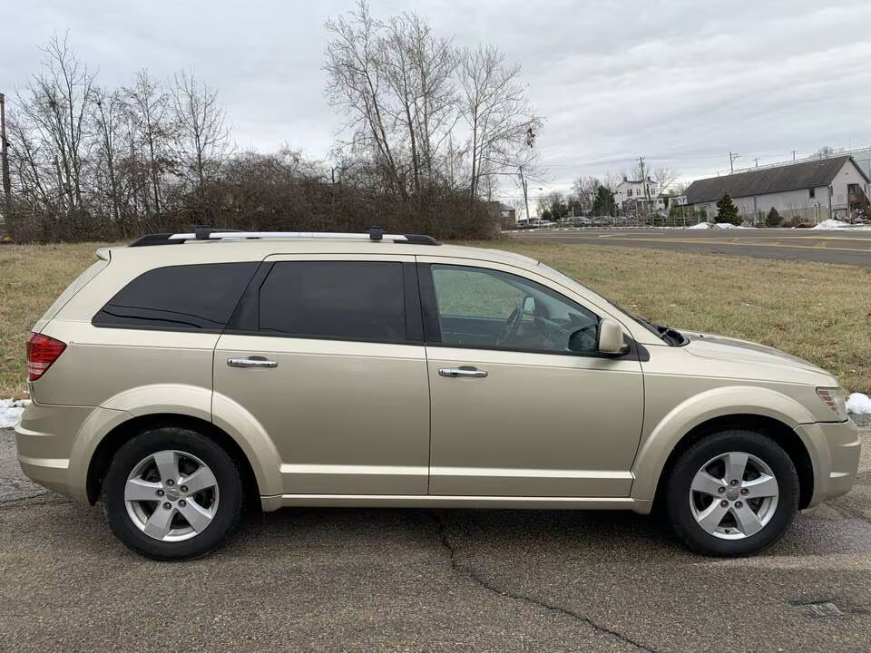 2010 DODGE Journey