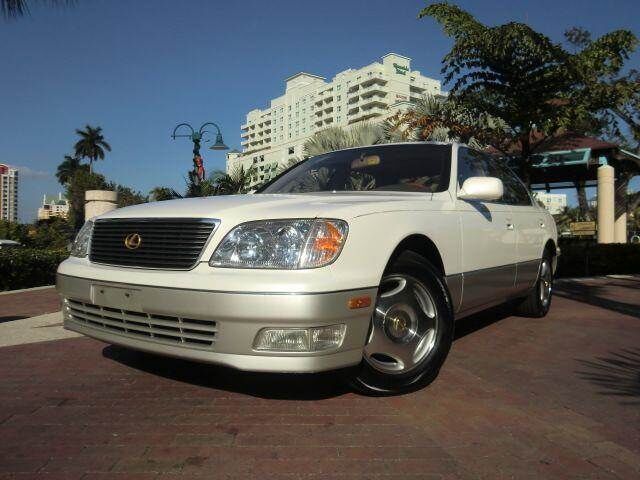 Lexus LS