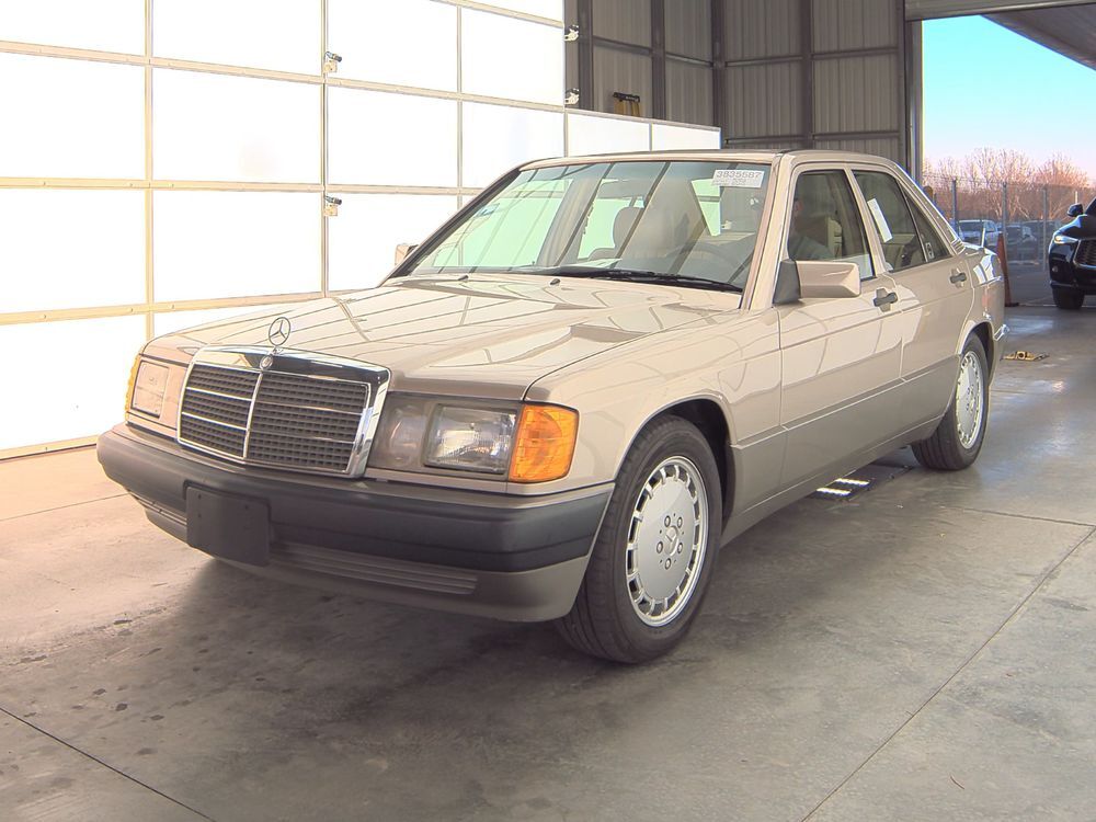 Mercedes-Benz 190