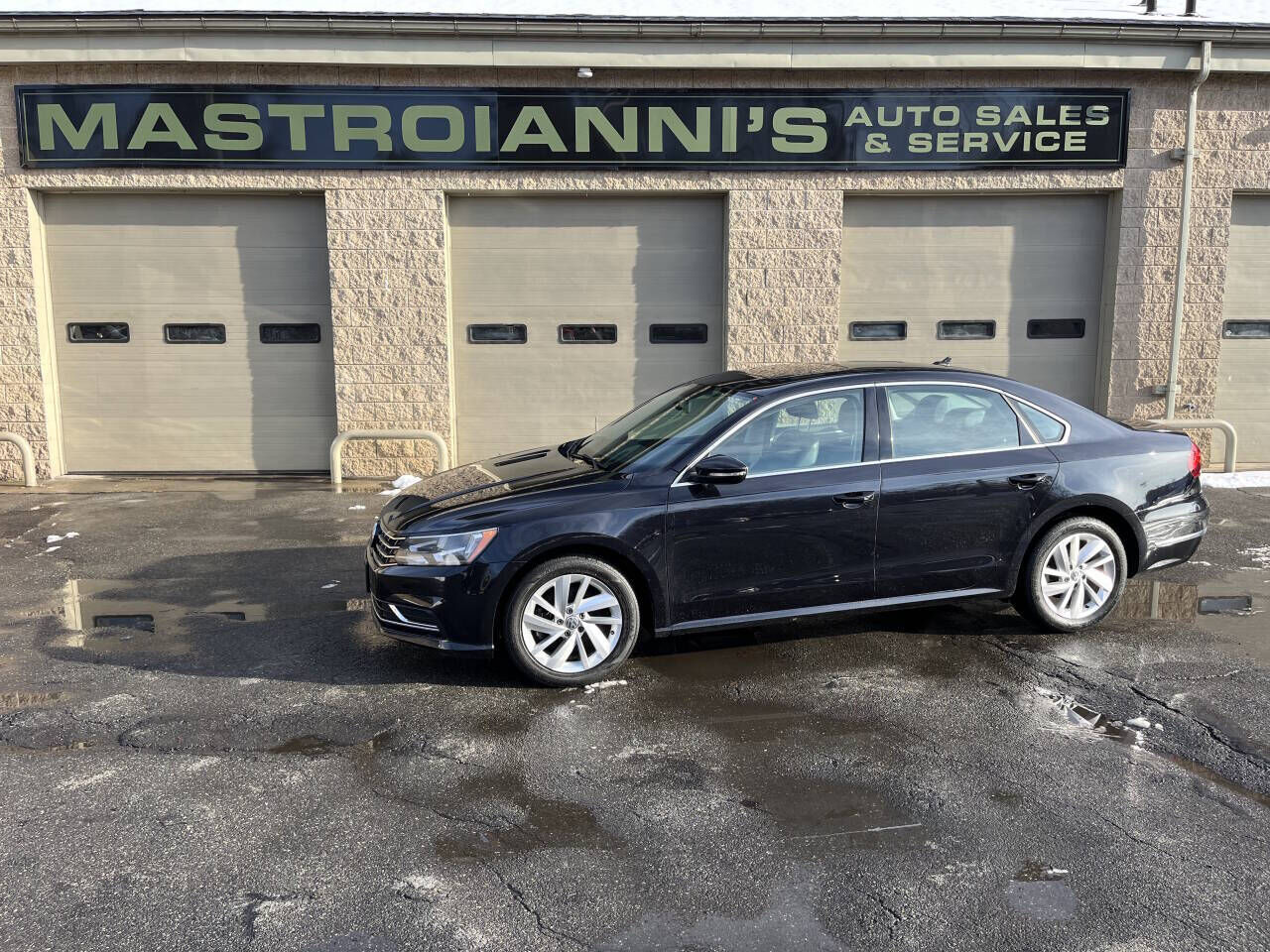 2018 VOLKSWAGEN Passat