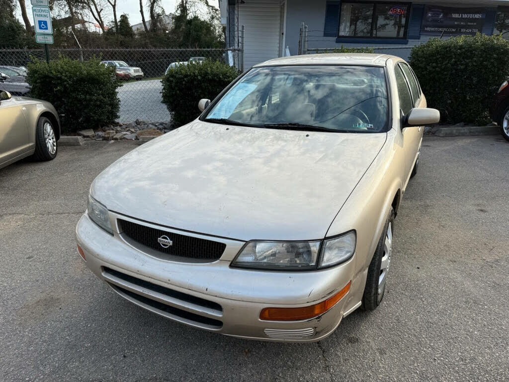 Nissan Maxima