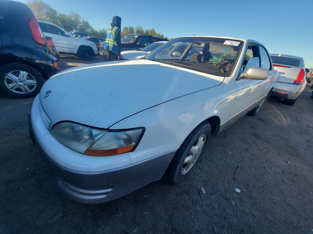 Lexus ES