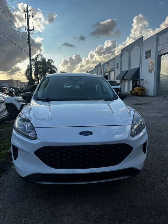 2022 FORD Escape