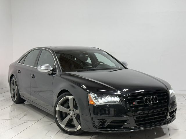 Audi S8