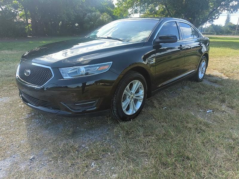2016 FORD Taurus