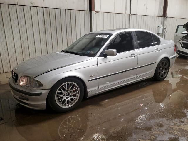 BMW 328i