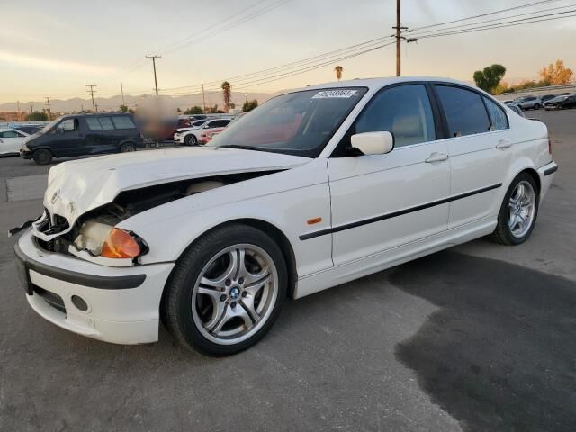 BMW 330i