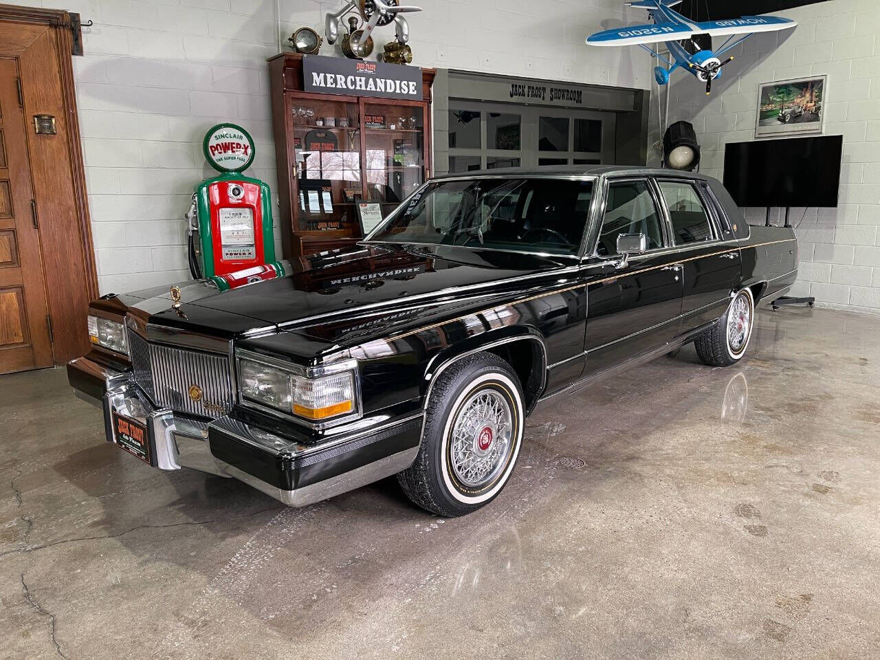 Cadillac Brougham