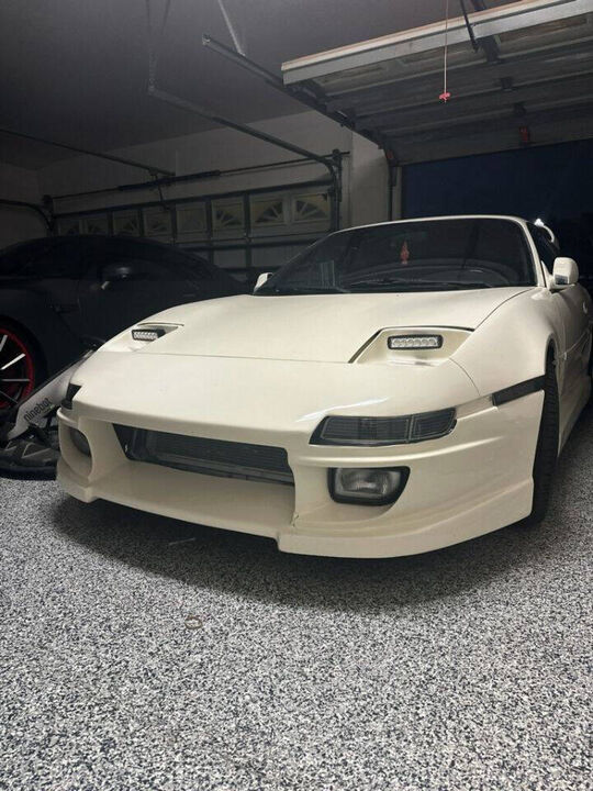 Toyota MR2